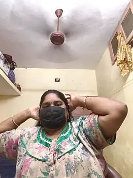 Villageanuty online show from November 25, 2025, 3:39 am