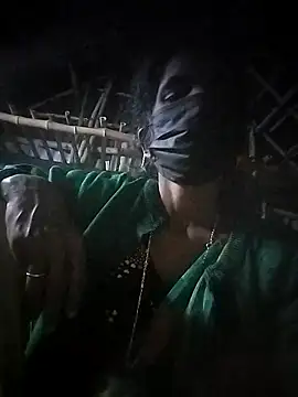 Snapshot of Tamilauntyhot chatting on November 18, 2025, 2:54 pm Tamilauntyhot online show from November 18, 2025, 2:54 pm