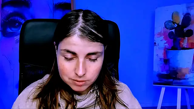 Snapshot of MartaEdams chatting on November 12, 2025, 6:14 am MartaEdams online show from November 12, 2025, 6:14 am