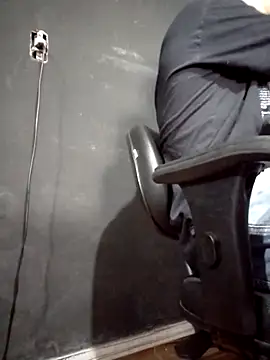 Snapshot of Purplex420 chatting on September 16, 2025, 1:01 pm Purplex420 online show from September 16, 2025, 1:01 pm