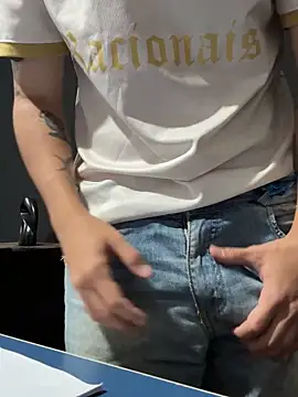 Snapshot of Purplex420 chatting on November 1, 2025, 12:07 pm Purplex420 online show from November 1, 2025, 12:07 pm