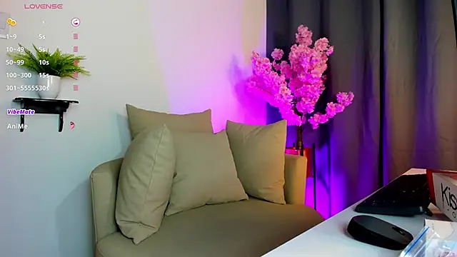 rahama hott69 online show from December 16, 2025, 3:33 am