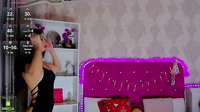 MaddySpears online show from December 17, 2025, 2:12 pm