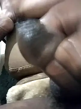 Curvy Pounder online show from October 10, 2025, 11:15 pm