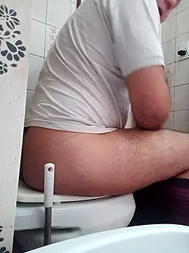 juanpa8453 online show from November 24, 2025, 4:18 pm