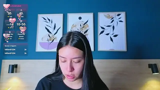 SarahMiler  online show from November 10, 2025, 7:57 pm