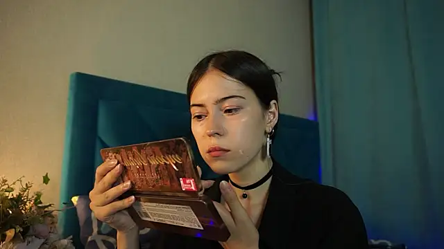 Snapshot of ywixos chatting on September 19, 2025, 1:56 pm ywixos online show from September 19, 2025, 1:56 pm