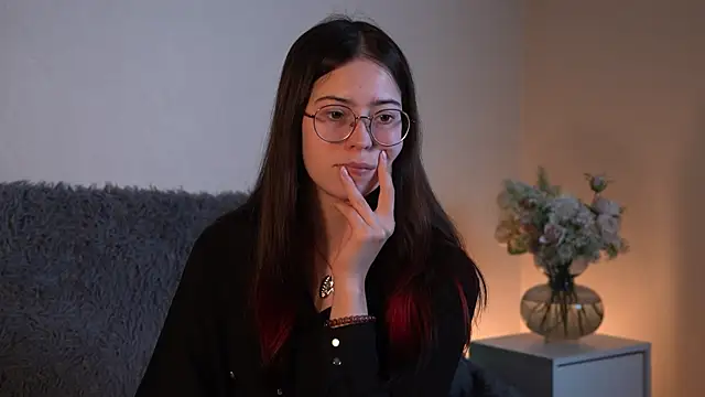 Snapshot of ywixos chatting on September 29, 2025, 2:00 pm ywixos online show from September 29, 2025, 2:00 pm