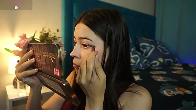 Snapshot of ywixos chatting on October 3, 2025, 1:52 pm ywixos online show from October 3, 2025, 1:52 pm