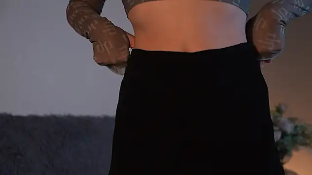 Snapshot of ywixos chatting on October 13, 2025, 1:33 pm ywixos online show from October 13, 2025, 1:33 pm