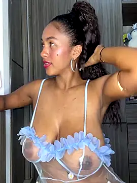 Snapshot of Mia_sweet80 chatting on September 13, 2025, 12:27 pm Mia sweet80 online show from September 13, 2025, 12:27 pm