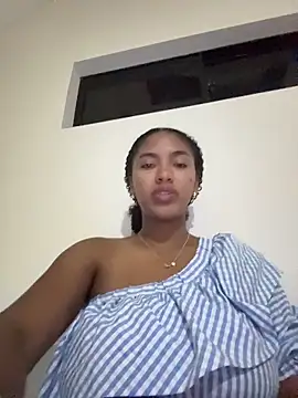 Snapshot of Mia_sweet80 chatting on October 12, 2025, 2:54 am Mia sweet80 online show from October 12, 2025, 2:54 am