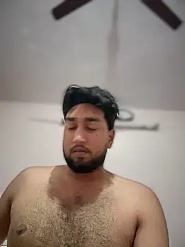 Snapshot of aka_big chatting on December 16, 2025, 2:11 pm aka big online show from December 16, 2025, 2:11 pm