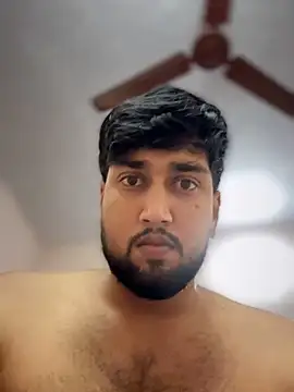 Snapshot of aka_big chatting on December 17, 2025, 3:07 pm aka big online show from December 17, 2025, 3:07 pm