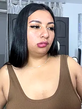 Snapshot of Issa_Santana chatting on November 23, 2025, 5:35 pm Issa Santana online show from November 23, 2025, 5:35 pm