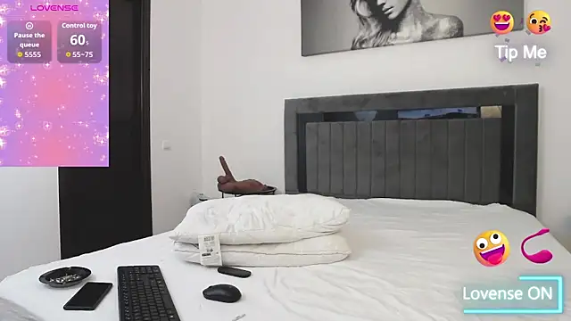 SweetMelodyZ online show from October 3, 2025, 4:31 am