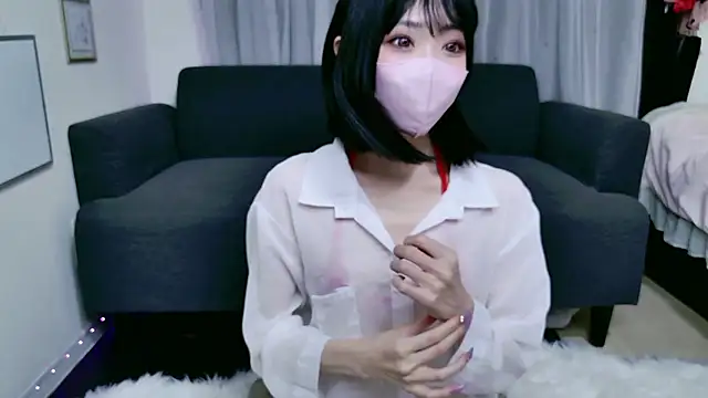 Snapshot of momochan_777 chatting on October 17, 2025, 9:34 am momochan 777 online show from October 17, 2025, 9:34 am