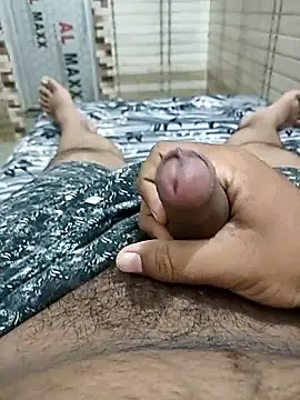 Snapshot of brownbear6 chatting on October 4, 2025, 12:58 pm brownbear6 online show from October 4, 2025, 12:58 pm