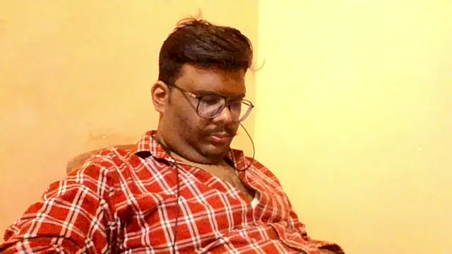 Snapshot of brownbear6 chatting on October 18, 2025, 3:13 pm brownbear6 online show from October 18, 2025, 3:13 pm