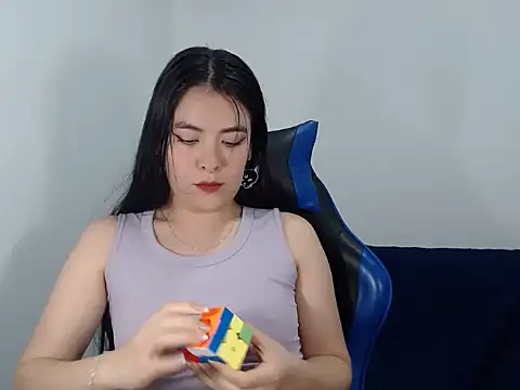 EloiseJun online show from November 20, 2025, 3:50 am