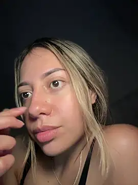 MissCat  online show from December 20, 2025, 3:13 am