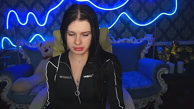 Snapshot of Neyla_Charm chatting on October 13, 2025, 6:52 pm Neyla Charm online show from October 13, 2025, 6:52 pm