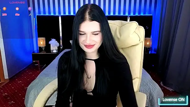 Snapshot of Neyla_Charm chatting on November 28, 2025, 1:47 pm Neyla Charm online show from November 28, 2025, 1:47 pm