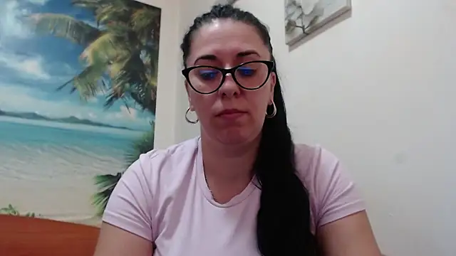 jollene online show from October 12, 2025, 1:43 pm