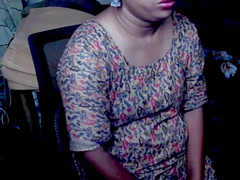 LushVamp online show from October 18, 2025, 3:35 pm