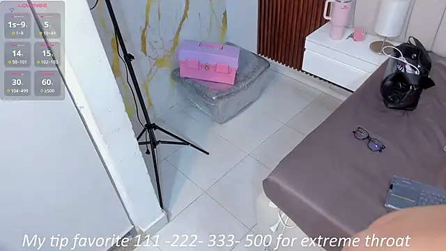 Snapshot of hinata_dolly chatting on September 27, 2025, 8:30 am hinata dolly online show from September 27, 2025, 8:30 am