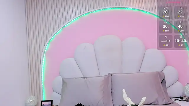 Snapshot of hinata_dolly chatting on October 4, 2025, 8:12 am hinata dolly online show from October 4, 2025, 8:12 am