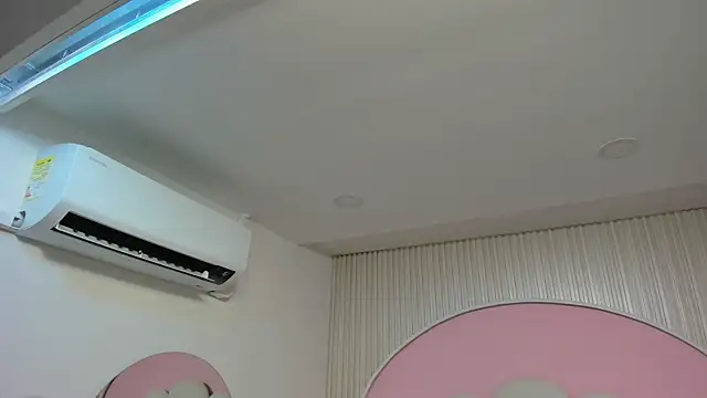 Snapshot of hinata_dolly chatting on October 26, 2025, 8:42 am hinata dolly online show from October 26, 2025, 8:42 am