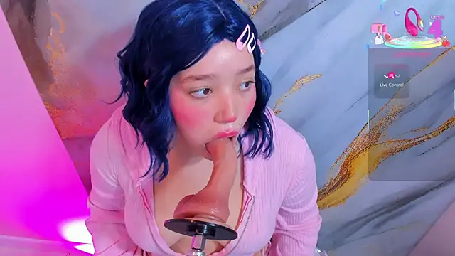 Snapshot of hinata_dolly chatting on October 28, 2025, 11:25 am hinata dolly online show from October 28, 2025, 11:25 am