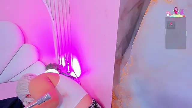 Snapshot of hinata_dolly chatting on November 7, 2025, 10:59 am hinata dolly online show from November 7, 2025, 10:59 am