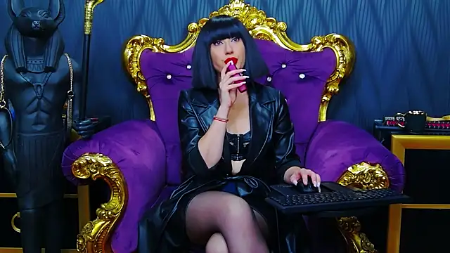 LaraMaeve online show from September 13, 2025, 5:07 am