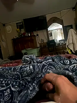 Snapshot of Lilbig_24 chatting on October 15, 2025, 4:56 am Lilbig 24 online show from October 15, 2025, 4:56 am