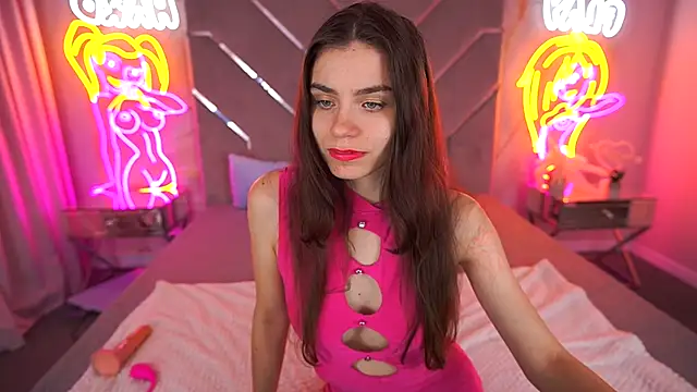 HeavenElle online show from October 2, 2025, 6:09 am