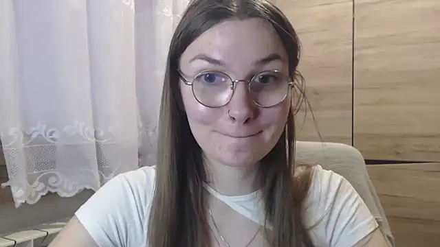 LooveELLYx online show from January 2, 2025, 7:55 am