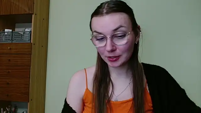 LooveELLYx online show from January 15, 2025, 6:08 pm