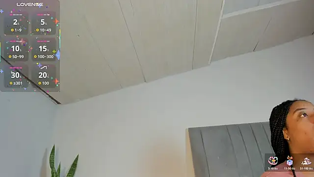 Snapshot of Sophia_Ebony chatting on October 18, 2025, 12:17 pm Sophia Ebony online show from October 18, 2025, 12:17 pm