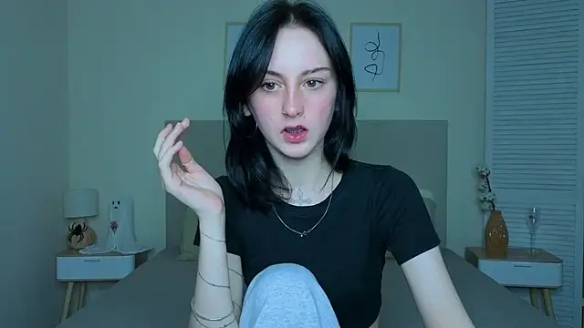 Little moly999 online show from November 20, 2025, 4:12 am