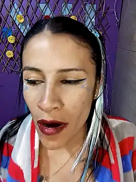 Snapshot of karinnahotdirty chatting on September 26, 2025, 12:14 am karinnahotdirty online show from September 26, 2025, 12:14 am