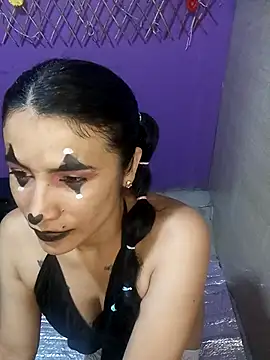 Snapshot of karinnahotdirty chatting on October 9, 2025, 9:24 pm karinnahotdirty online show from October 9, 2025, 9:24 pm