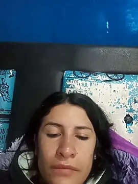 Snapshot of karinnahotdirty chatting on October 11, 2025, 2:04 pm karinnahotdirty online show from October 11, 2025, 2:04 pm