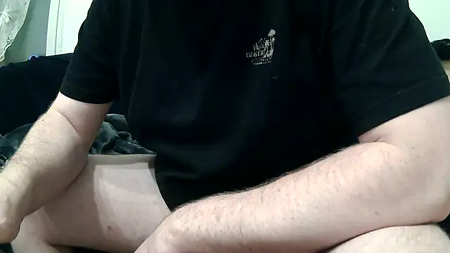 Snapshot of Lavastrom3 chatting on November 4, 2025, 3:44 pm Lavastrom3 online show from November 4, 2025, 3:44 pm