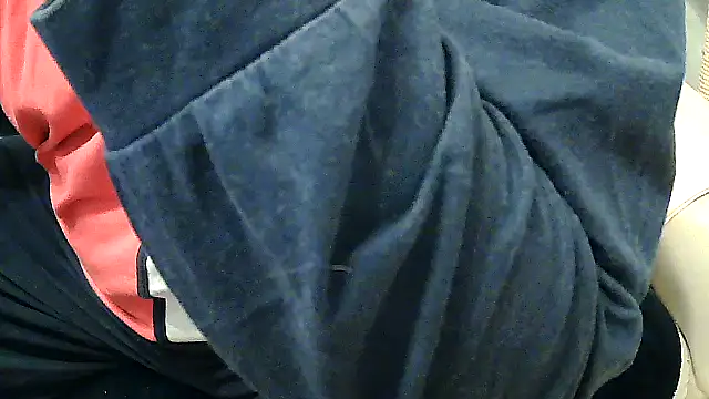 Snapshot of Lavastrom3 chatting on December 2, 2025, 3:18 pm Lavastrom3 online show from December 2, 2025, 3:18 pm