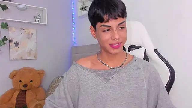 Snapshot of Thomas_wil chatting on November 11, 2025, 8:42 pm Thomas wil online show from November 11, 2025, 8:42 pm