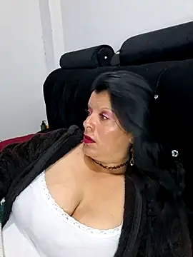 Hanna Kieran online show from October 25, 2025, 3:47 am