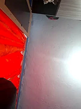 Hanna Kieran online show from November 30, 2025, 11:03 am