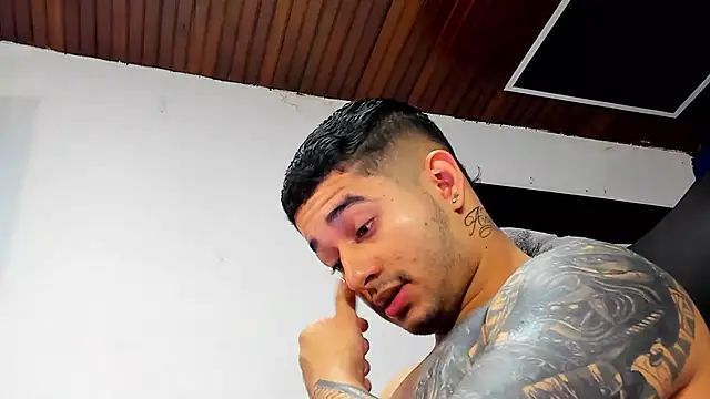 king falconer online show from November 14, 2025, 11:57 pm